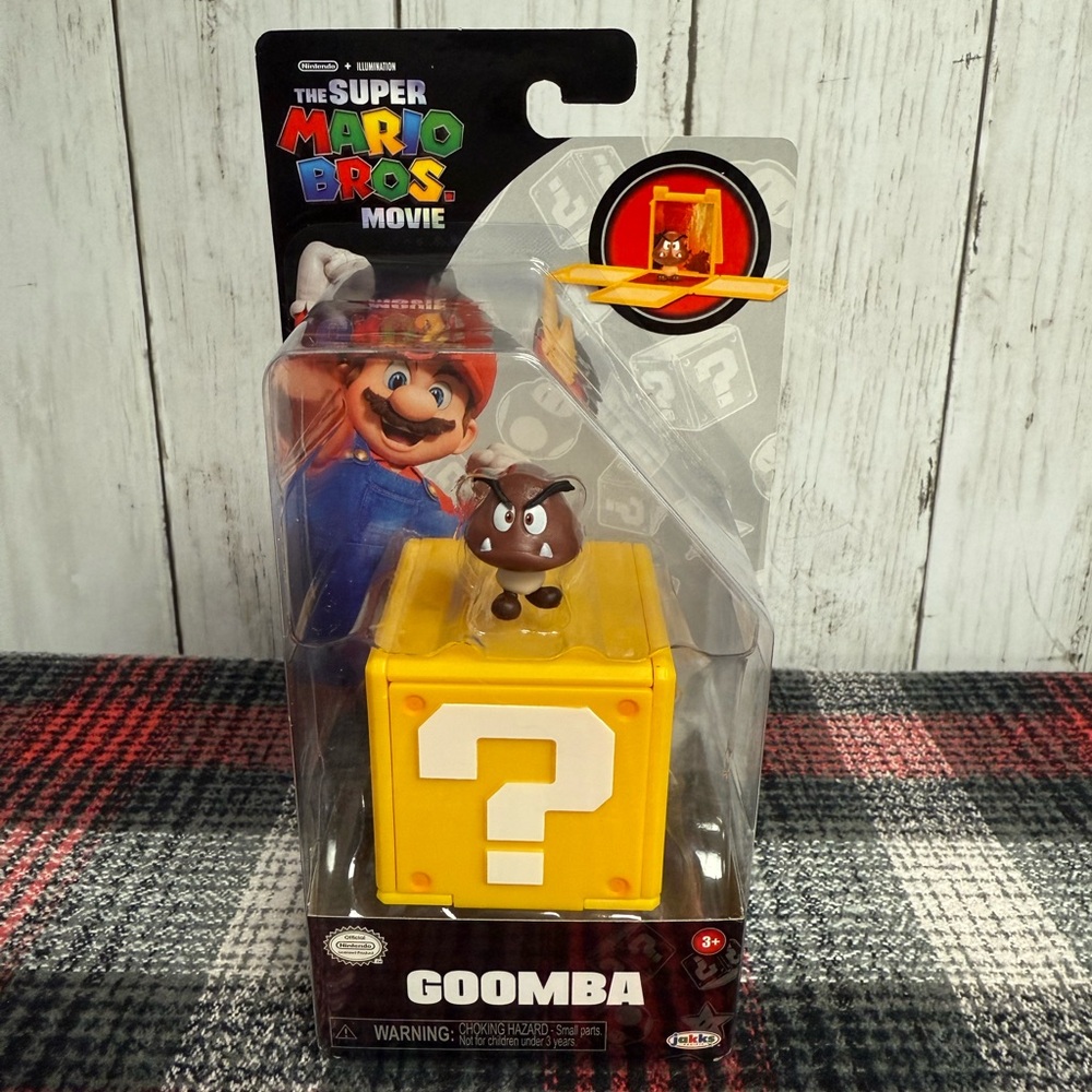 Super Mario Bros Movie Goomba Mini Figure with Question Block NIB